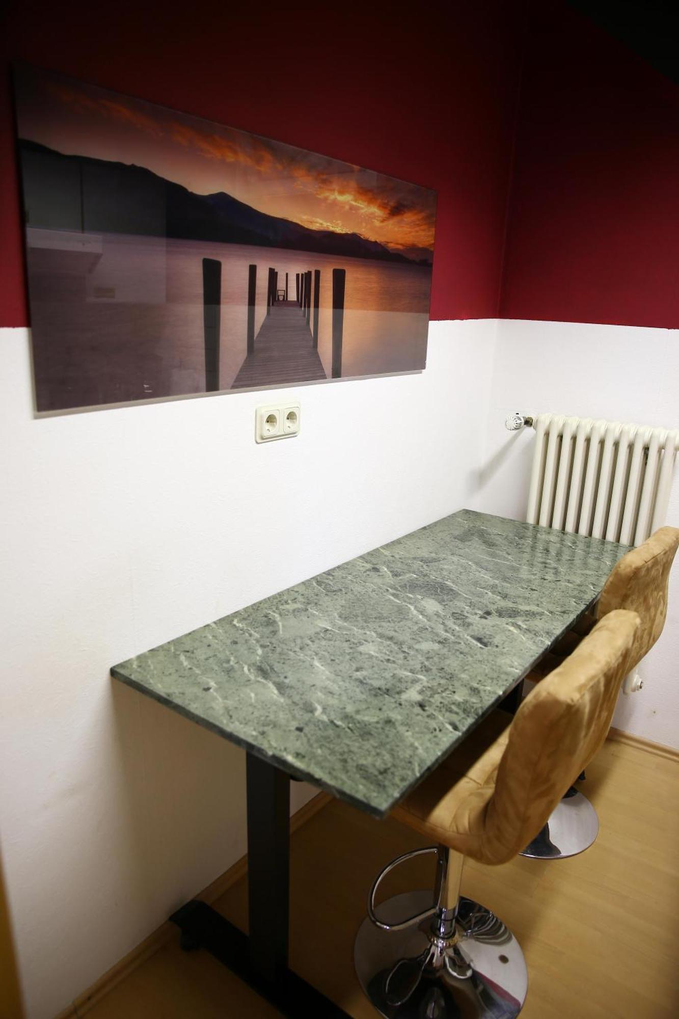 Zentrale Ferienwohnung Trier-Euren Mit Heimkino, Kueche, Wallbox & Kostenlose Fahrraeder 外观 照片