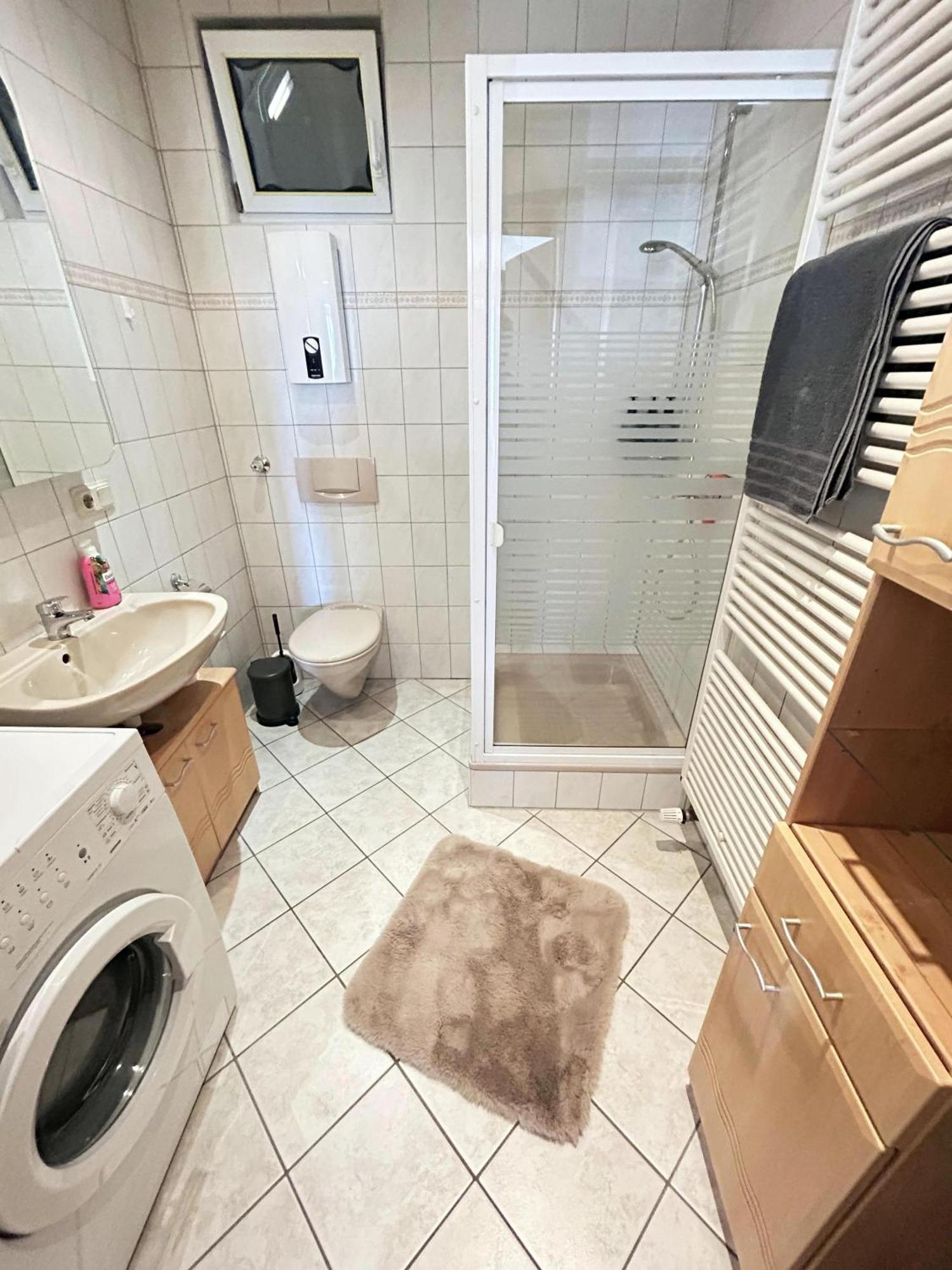 Zentrale Ferienwohnung Trier-Euren Mit Heimkino, Kueche, Wallbox & Kostenlose Fahrraeder 外观 照片