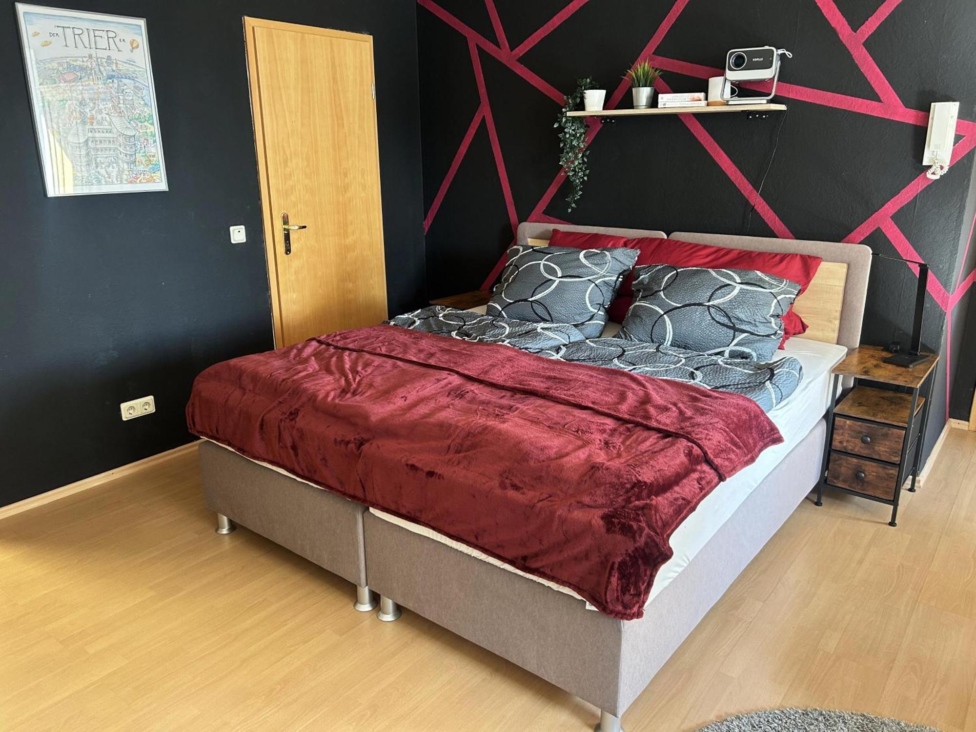 Zentrale Ferienwohnung Trier-Euren Mit Heimkino, Kueche, Wallbox & Kostenlose Fahrraeder 外观 照片